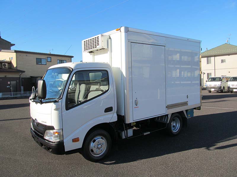 冷蔵冷凍車　トヨタダイナ